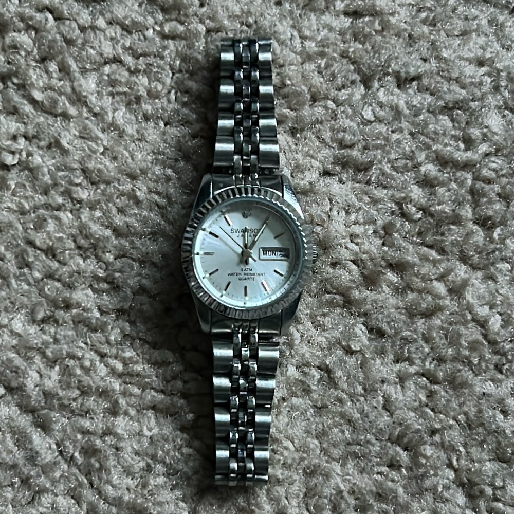 Swanson women’s vintage dainty silver stainless steel bracelet watch one‎ size